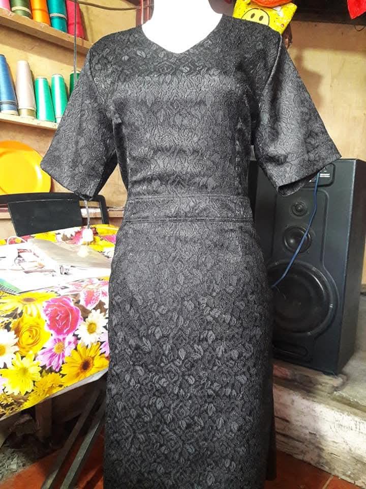 Kebaya Abu Gelap Brokat